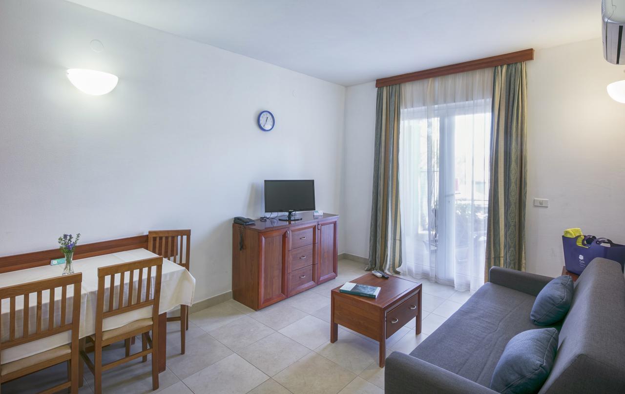 Apartments Punta Veli Lošinj الغرفة الصورة