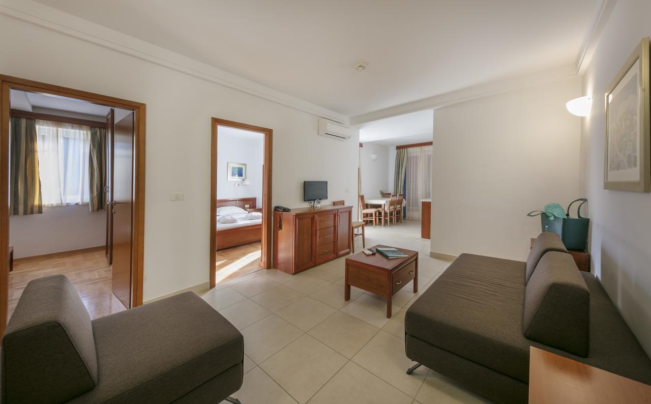 Apartments Punta Veli Lošinj الغرفة الصورة