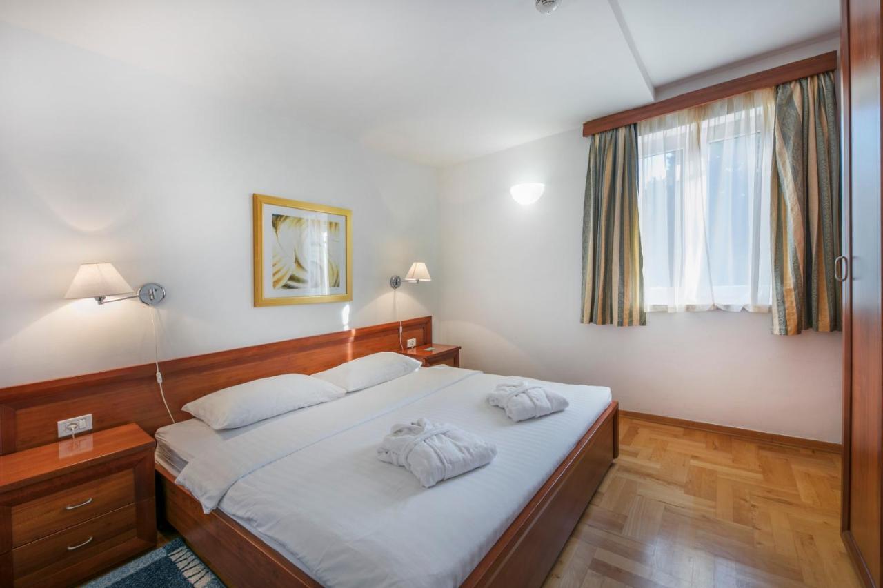 Apartments Punta Veli Lošinj الغرفة الصورة