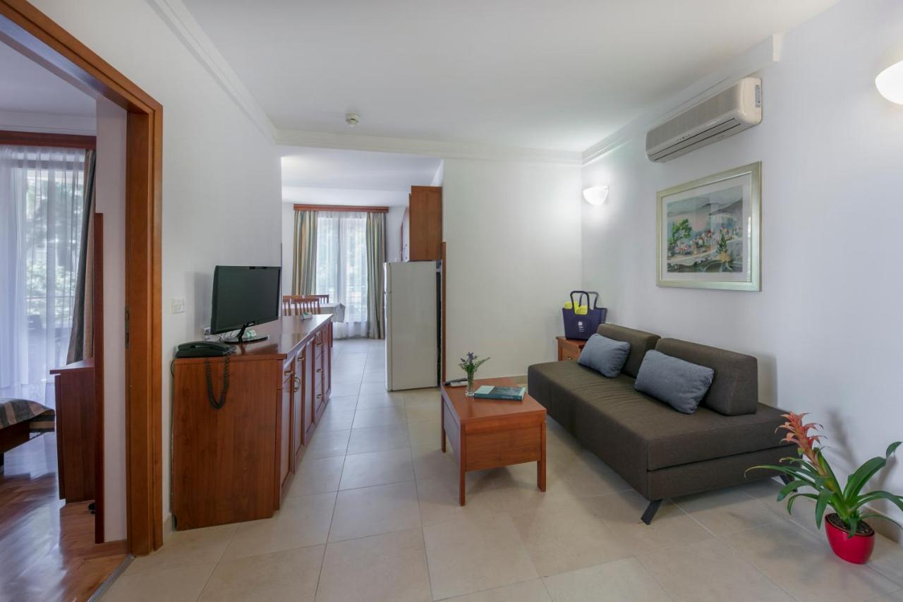 Apartments Punta Veli Lošinj الغرفة الصورة